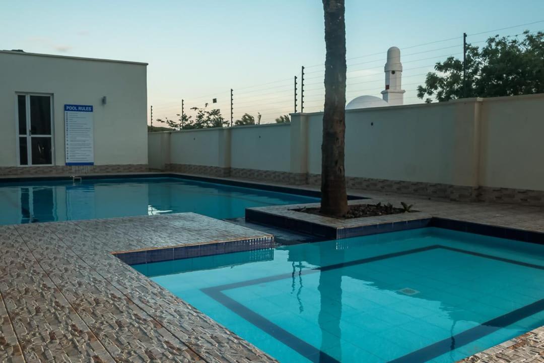 מומבסה Lux Suites Nyali Luxury Apartments מראה חיצוני תמונה